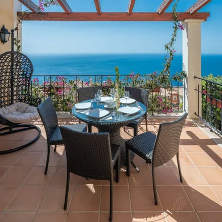 Rent this 3 bed apartment on unnamed road in 9060-414 Funchal, Madeira