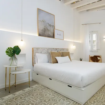 Rent this 2 bed apartment on Carrer de Santa Anna in 12, 08002 Barcelona