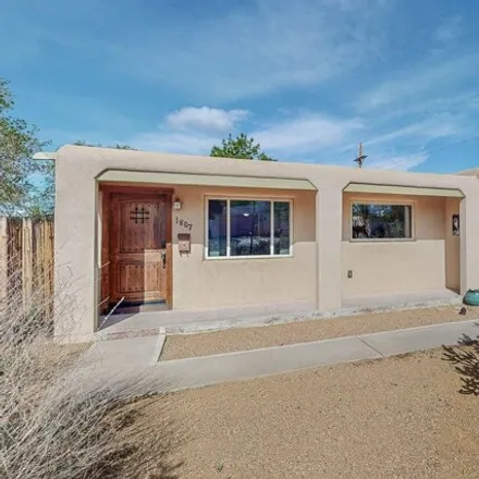 Buy this 3 bed house on 1821 Childers Drive Northeast in Albuquerque, NM 87112