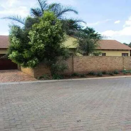 Rent this 2 bed apartment on Fever Tree Estate in Johannesburg Ward 97, Roodepoort