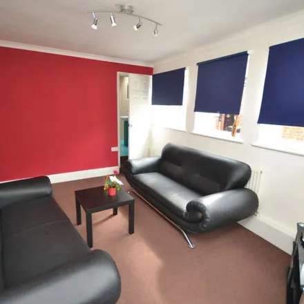 Rent this 6 bed apartment on 22 Lilac Crescent in Beeston, NG9 1PD