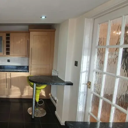 Rent this 3 bed townhouse on 13 Recreation Road in Coventry, CV6 7AW