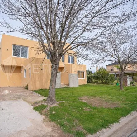 Buy this 4 bed house on Vila Terra in Boulevard de Todos los Santos, Partido de Tigre