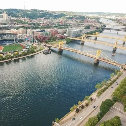 Image 7 - Gateway Towers, 320 Fort Duquesne Boulevard, Pittsburgh, PA 15222, USA - Condo for sale