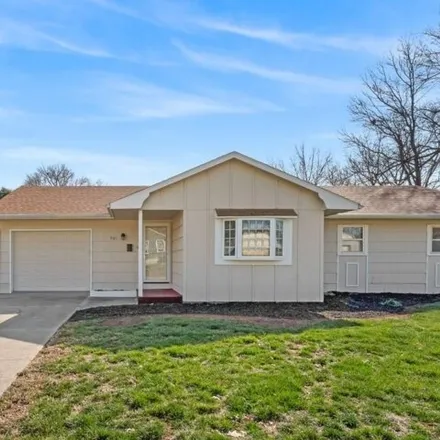 Buy this 3 bed house on 713 South Madison Street in Junction City, KS 66441