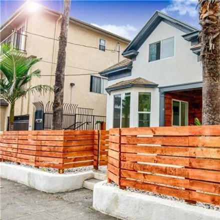 Image 4 - 583 West 8th Street, Los Angeles, CA 90731, USA - House for sale