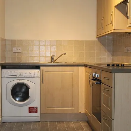 Image 1 - Astley Brook Close, Bolton, BL1 8RT, United Kingdom - Apartment for rent