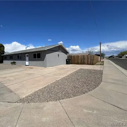 Image 3 - 2273 Peart Avenue, Kingman, AZ 86409, USA - House for sale