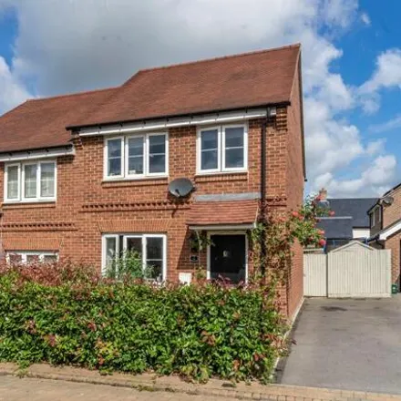 Buy this 3 bed duplex on Greenhalch Close in Aston Clinton, HP22 0AD