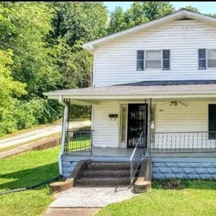 Buy this 5 bed house on 805 West 5th Street in Corbin, KY 40701