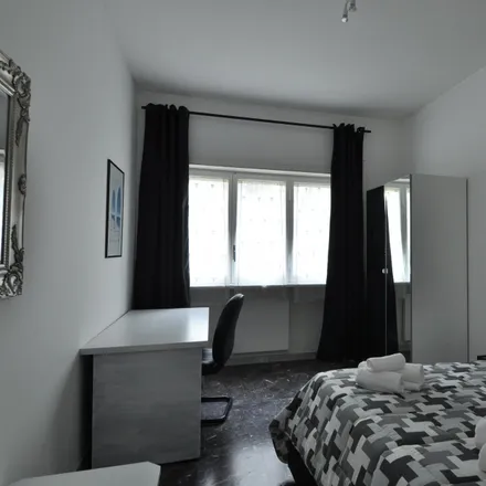 Image 1 - Via San Pio Quinto, 00165 Rome RM, Italy - Apartment for rent