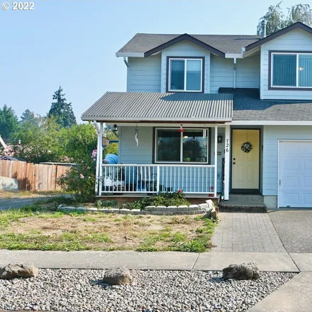Buy this 3 bed house on 726 South Pacific Street in Newberg, OR 97132