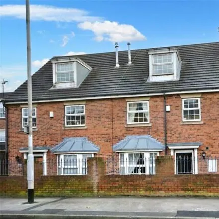 Buy this 4 bed townhouse on 3 Linden Court in Robin Hood, LS26 0GF