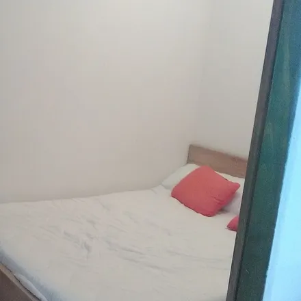 Rent this 2 bed apartment on 39400 Hauts de Bienne