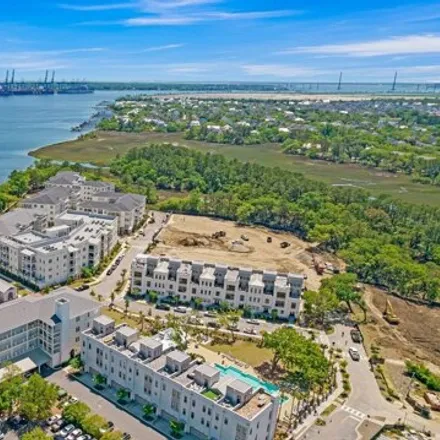 Buy this 1 bed condo on Longshore Street in Charleston, SC 29402