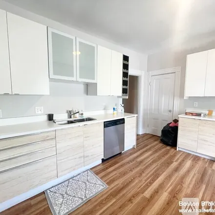 Rent this 4 bed apartment on 158 Boston St