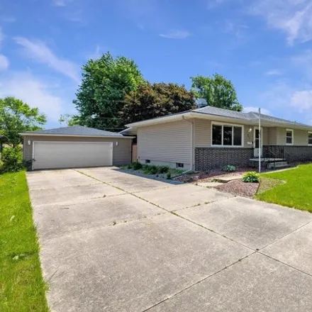 Buy this 3 bed house on 869 Southeast Innsbruck Drive in Ankeny, IA 50021