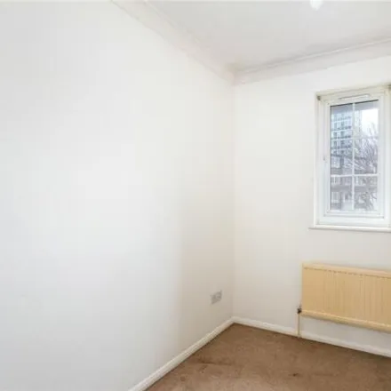 Image 7 - Oxley Close, London, SE1 5HN, United Kingdom - Townhouse for sale