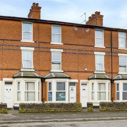 Buy this 3 bed townhouse on 33 Pyatt Street in Nottingham, NG2 2LD