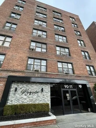 Image 1 - South View Apartments, 90-11 35th Avenue, New York, NY 11372, USA - Apartment for sale