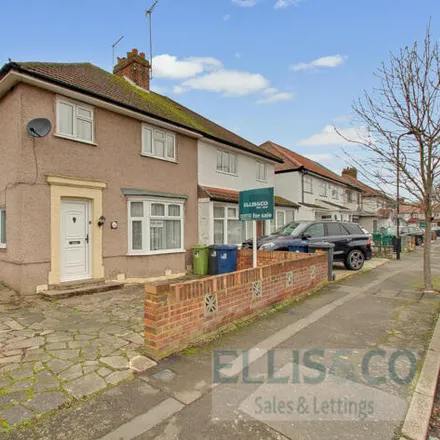 Buy this 3 bed duplex on Betham Road in London, UB6 8RY