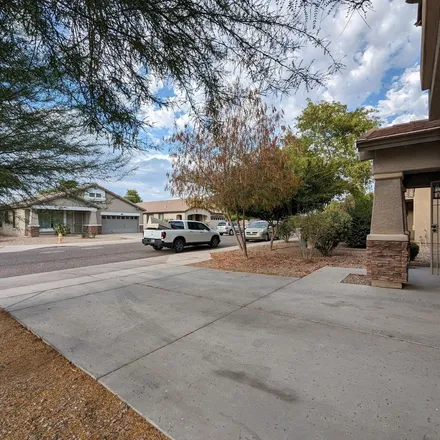 Image 5 - 3217 West Saint Anne Avenue, Phoenix, AZ 85041, USA - Apartment for rent