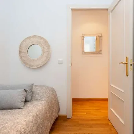 Image 6 - Calle de Alcalá, 34, 28014 Madrid, Spain - Apartment for rent