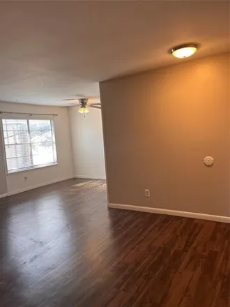 Rent this 2 bed apartment on 1611 West Main Street in Houston, TX 77006
