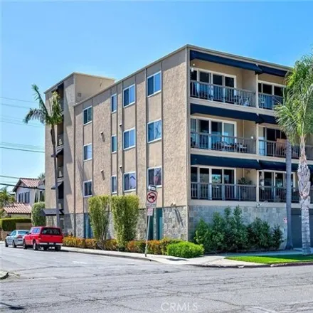 Rent this 1 bed condo on North Syracuse Walk in Long Beach, CA 90803