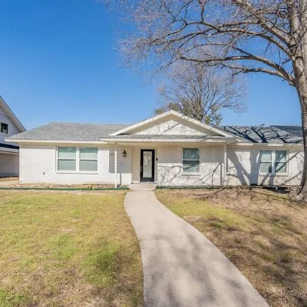 Buy this 4 bed house on 1413 Amherst Drive in Plano, TX 75075