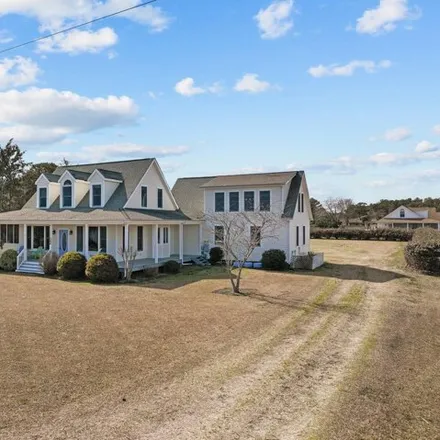 Buy this 3 bed house on 161 Narrow Shore Road in Aydlett, Currituck County