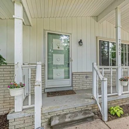 Image 5 - 7855 Sunset St, West Bloomfield, Michigan, 48323 - House for sale
