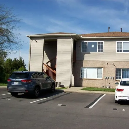 Buy this 3 bed condo on Eaton Road in Hamilton, OH 45013