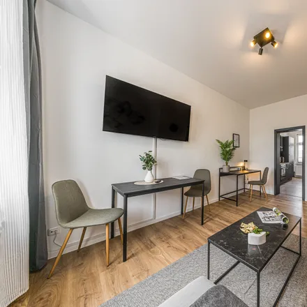 Rent this 1 bed apartment on MBL Metallbau Lösecke in Mertensstraße, 39122 Magdeburg