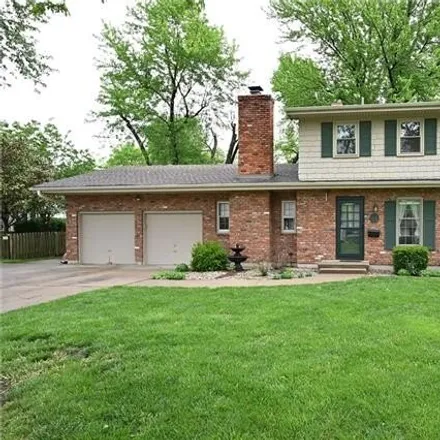 Image 1 - 6907 North Bellefontaine Avenue, Gladstone, MO 64119, USA - House for sale