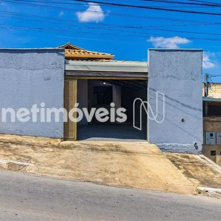 Buy this 2 bed house on Rua Nossa Senhora Aparecida in Lagoa Santa - MG, 33230-010