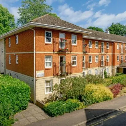 Buy this 1 bed apartment on Pool House in Bancroft Road, Reigate