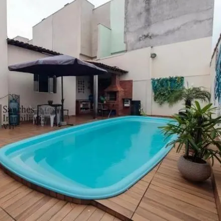 Buy this 3 bed house on Rua Orfanato 608 in Vila Prudente, Região Geográfica Intermediária de São Paulo - SP