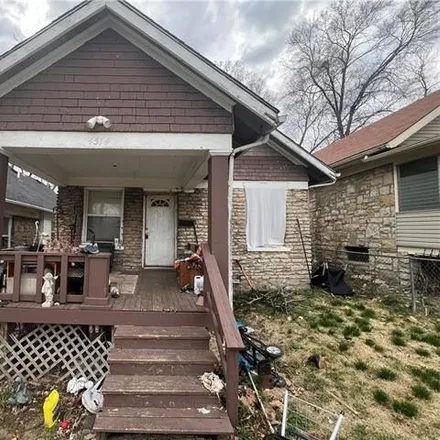 Buy this 2 bed house on 4530 Olive Street in Kansas City, MO 64130