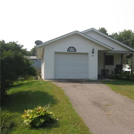 Image 3 - 303 4th Street, Pepin, Pepin County, WI 54759, USA - House for sale