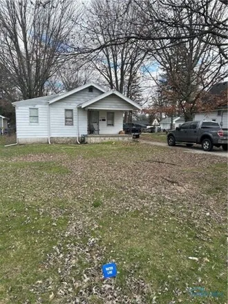 Buy this 2 bed house on 1376 Ogontz Avenue in Toledo, OH 43614