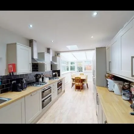 Rent this 1 bed house on 384 Ecclesall Road in Sheffield, S11 8PE