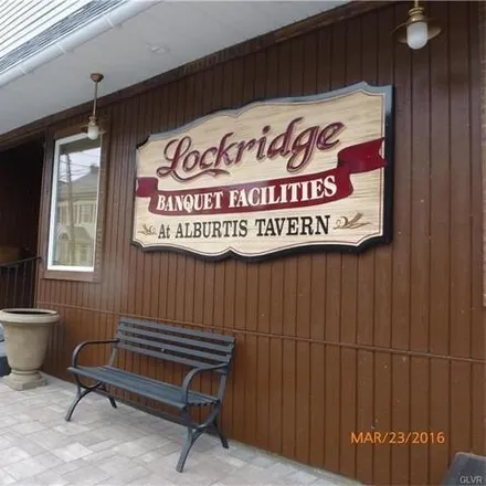 Image 1 - Tavern Pizza on Main, South Main Street, Alburtis, Lehigh County, PA 18011, USA - Apartment for rent