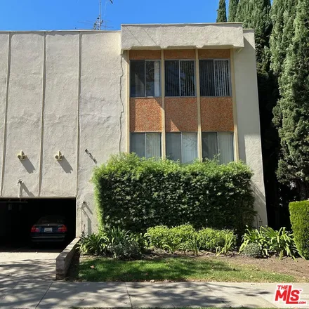 Rent this 2 bed house on 299 South Oakhurst Drive in Beverly Hills, CA 90212