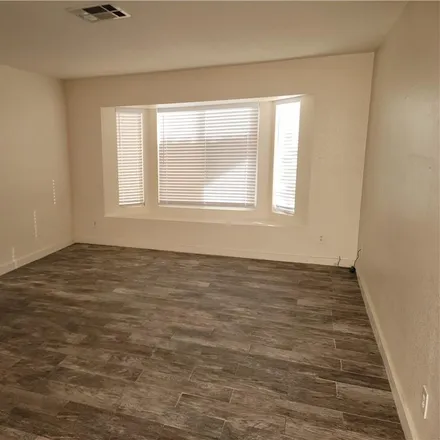 Image 5 - 9376 Aston Martin Drive, Las Vegas, NV 89117, USA - House for rent