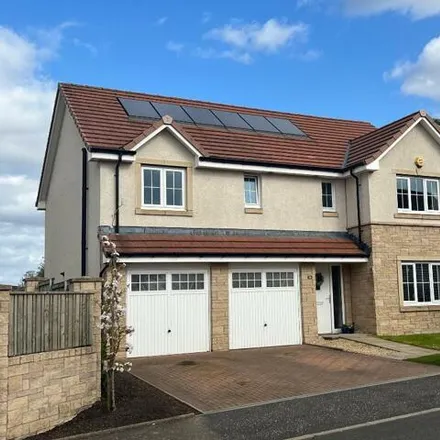 Buy this 4 bed house on Yarrow Drive in Muirhead, G69 9FT