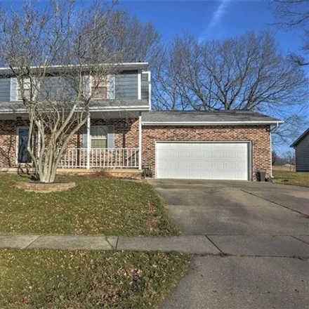 Buy this 4 bed house on 956 South Pine Hill Drive in Decatur, IL 62521