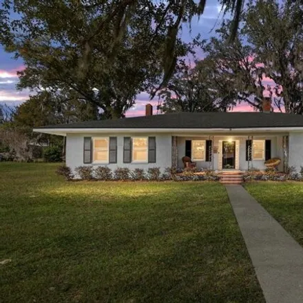 Buy this 3 bed house on 1241 Southeast 16th Street in Ocala, FL 34471