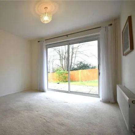 Image 5 - 6 Benson Close, Reading, RG2 7LP, United Kingdom - Apartment for rent