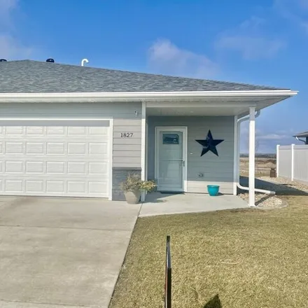 Buy this 2 bed house on 1827 3rd Avenue Northwest in Watertown, SD 57201